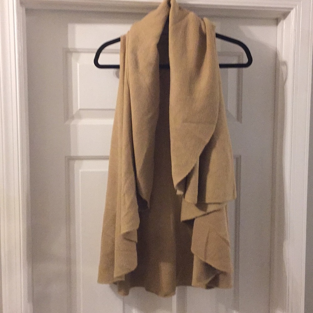 Lulus Sleeveless Open Sweater